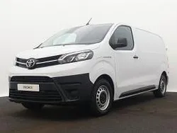 Wit Nieuw 2025 Toyota Proace Live Van | € 37.945 (Goede deal)