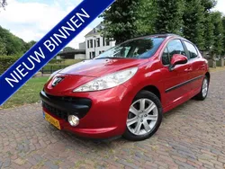 Rood Gebruikt 2008 Peugeot 207 Hatchback | € 3.250 (Eerlijke prijs)