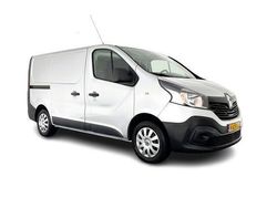 Grijs metallic Gebruikt 2017 Renault Trafic Komfort Van | € 5.745 (Super prijs)