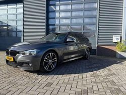 Grijs Gebruikt 2018 BMW 320 M Sport Stationwagen | € 22.950 (Eerlijke prijs)