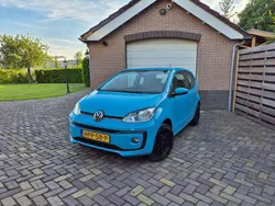Blauw Gebruikt 2023 VW up! Hatchback | € 11.850 (Goede deal)