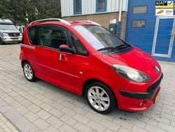 Rood Gebruikt 2005 Peugeot 1007 Hatchback | € 749 (Super prijs)