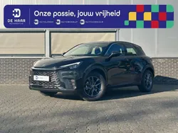 Grijs, metallic lak Nieuw 2024 Lexus LBX Business Edition SUV | € 35.900