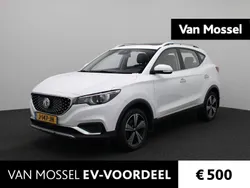 Wit Gebruikt 2020 MG ZS Luxury Sedan | € 15.495 (Eerlijke prijs)