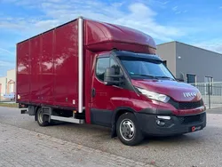 Rood Gebruikt 2016 Iveco Daily Van | € 19.495