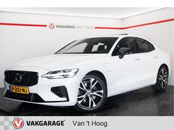 Wit Gebruikt 2022 Volvo S60 R-Design Sedan | € 33.944