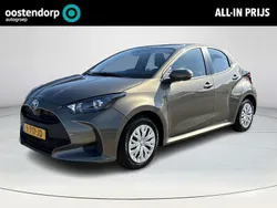 Groen Gebruikt 2023 Toyota Yaris Hybrid Active Hatchback | € 23.950 (Eerlijke prijs)