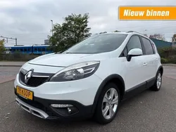 Wit Gebruikt 2013 Renault Scénic III MPV | € 7.750 (Eerlijke prijs)
