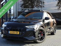 Zwart Gebruikt 2023 Audi e-tron S-Line SUV | € 39.950 (Goede deal)