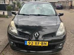 Zwart Gebruikt 2007 Renault Clio II Exception Hatchback | € 1.750 (Goede deal)