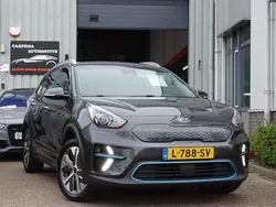 Grijs, metallic lak Gebruikt 2021 Kia e-Niro 2 SUV | € 19.999