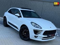 Wit, metallic lak Gebruikt 2014 Porsche Macan SUV | € 35.890 (Eerlijke prijs)