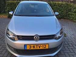 Grijs Gebruikt 2011 VW Polo Highline Hatchback | € 6.140 (Eerlijke prijs)