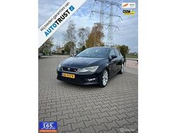 Zwart Gebruikt 2015 Seat Leon FR Hatchback | € 9.995 (Eerlijke prijs)