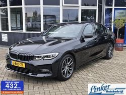 Zwart Gebruikt 2021 BMW 318 Sport Line Sedan | € 27.649 (Goede deal)
