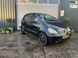 Zwart Gebruikt 2002 Mercedes A140 Elegance MPV | € 1.995 (Duur)