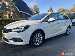 Wit Gebruikt 2020 Opel Astra Elegance Stationwagen | € 9.300 (Goede deal)