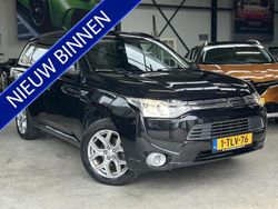 Zwart Gebruikt 2014 Mitsubishi Outlander P-HEV Instyle SUV | € 7.450 (Iets duurder)