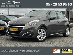 Grijs Gebruikt 2018 Peugeot 208 Signature Sky Hatchback | € 8.450 (Goede deal)