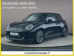 Zwart Nieuw 2025 Mini Cooper SE Classic Hatchback | € 35.500 (Goede deal)