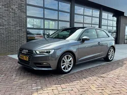Grijs Gebruikt 2013 Audi A3 Ambition Hatchback | € 9.975 (Eerlijke prijs)