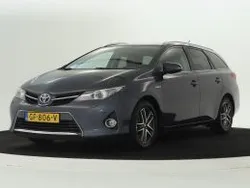 Blauw metallic Gebruikt 2015 Toyota Auris Stationwagen | € 12.945 (Eerlijke prijs)