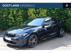 Zwart Gebruikt 2024 BMW 320e Executive Sedan | € 46.900 (Duur)