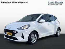 Wit Gebruikt 2024 Hyundai i10 Comfort Hatchback | € 16.900 (Eerlijke prijs)