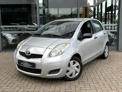 Grijs Gebruikt 2010 Toyota Yaris MPV | € 3.650 (Eerlijke prijs)