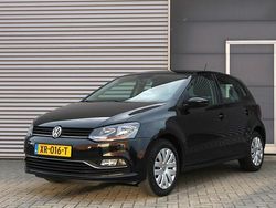 Zwart (metallic) Gebruikt 2015 VW Polo Comfortline Hatchback | € 7.999 (Goede deal)