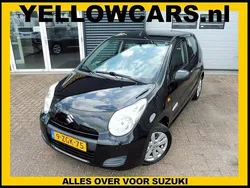 Zwart, metallic lak Gebruikt 2015 Suzuki Alto Hatchback | € 5.649 (Eerlijke prijs)