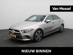 Grijs (metallic) Gebruikt 2020 Mercedes A180 Business Sedan | € 24.900 (Goede deal)