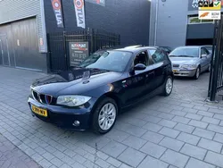 Blauw, metallic lak Gebruikt 2005 BMW 116 Sport Line Hatchback | € 2.499 (Super prijs)