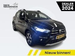 Zwart Gebruikt 2021 Dacia Sandero Comfort Hatchback | € 12.895 (Eerlijke prijs)
