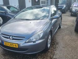 Grijs Gebruikt 2004 Peugeot 307 CC Cabriolet | € 1.699 (Duur)
