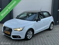 Wit, metallic lak Gebruikt 2012 Audi A1 Sportback Attraction Hatchback | € 8.995 (Eerlijke prijs)