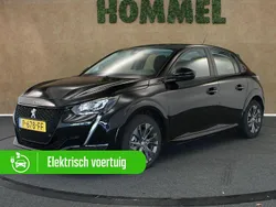 Zwart Gebruikt 2022 Peugeot e-208 Active Hatchback | € 16.445 (Goede deal)