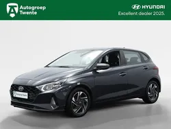 Aurora grey (grijs metallic) Gebruikt 2023 Hyundai i20 Comfort Hatchback | € 16.750 (Goede deal)