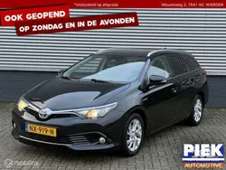 Zwart Gebruikt 2017 Toyota Auris Hatchback | € 10.999 (Goede deal)