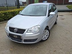 Grijs Gebruikt 2005 VW Polo Hatchback | € 2.499 (Eerlijke prijs)
