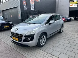 Grijs, metallic lak Gebruikt 2009 Peugeot 3008 MPV | € 3.999 (Goede deal)