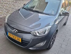 Grijs Gebruikt 2014 Hyundai i20 GO! MPV | € 8.000