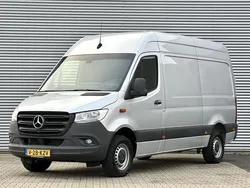 Zilver Gebruikt 2021 Mercedes Sprinter Van | € 29.999 (Goede deal)