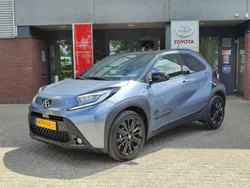 Blauw Nieuw 2025 Toyota Aygo Design Hatchback | € 24.900 (Eerlijke prijs)