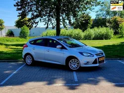 Grijs Gebruikt 2012 Ford Focus Titanium Hatchback | € 6.499 (Eerlijke prijs)