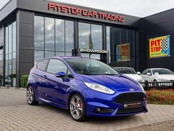 Blauw Gebruikt 2016 Ford Fiesta Style Hatchback | € 14.950 (Duur)