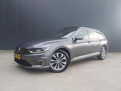 Grijs (metallic) Gebruikt 2016 VW Passat Highline Stationwagen | € 13.445 (Goede deal)