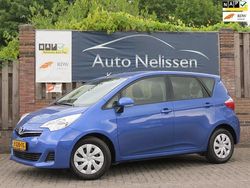 Blauw Gebruikt 2012 Toyota Verso-S Comfort MPV | € 7.450 (Eerlijke prijs)
