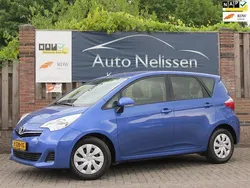 Blauw Gebruikt 2012 Toyota Verso-S Comfort MPV | € 7.450 (Eerlijke prijs)