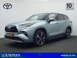 Grijs metallic Gebruikt 2021 Toyota Highlander Plus SUV | € 56.945 (Eerlijke prijs)